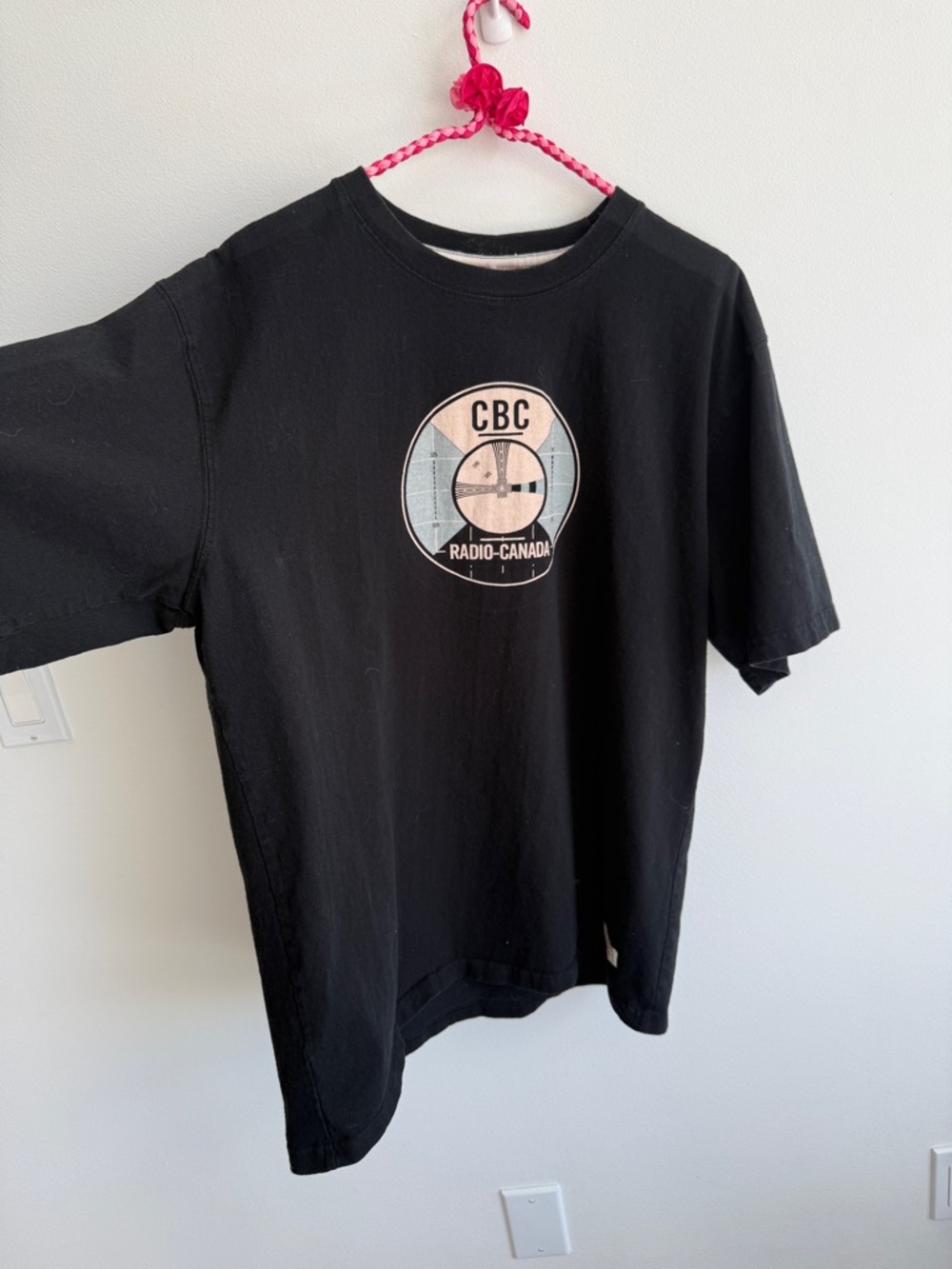 CBC Radio test pattern Tshirt 
XL